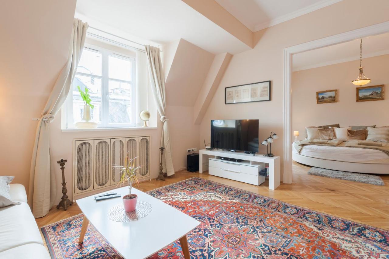 Opera & Basilica 2 Bedrooms With Balcony Budapeszt